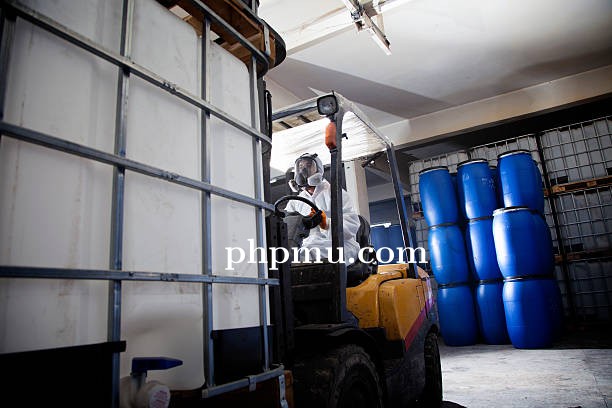 Ketahui Hal Ini Sebelum Mencari Supplier Bahan Kimia untuk Industri di Jawa Timur